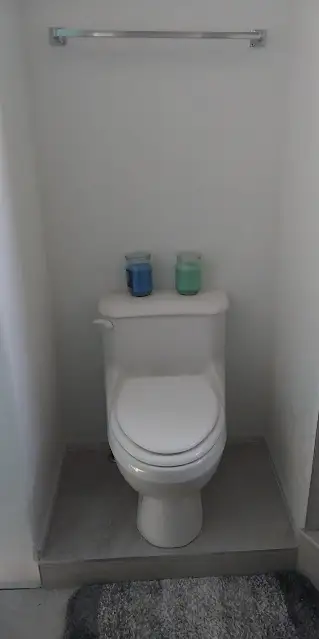 Professional toilet installation by licensed handyman in Sacramento